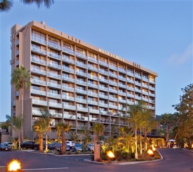 La Jolla hotel image 3 - Copy Out of Town Guests